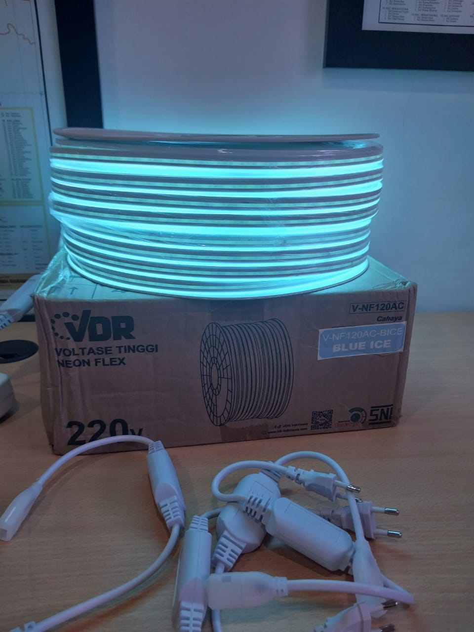 LAMPU SELANG VDR NEONFLEX 100M BLUE ICE