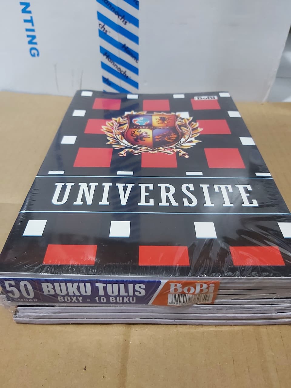 Bobi Buku Tulis Universe 50 Lembar Paket 10/50 Buku
